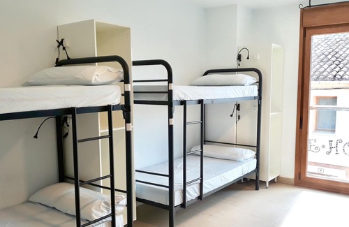 Hornillos del Camino House | Hostel for groups