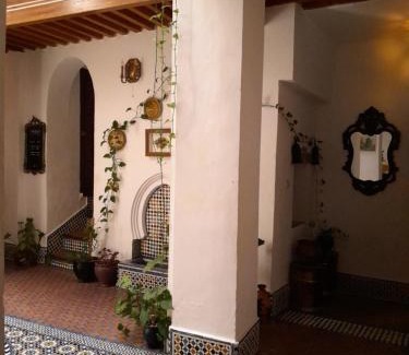 Tetouan Bed & Breakfast | hostel four seasons