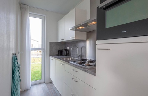 Nieuwvliet House | Hostel in Nieuwvliet near the Beach