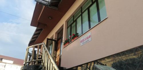 Radauti Hostel | Hostel „La Galan”