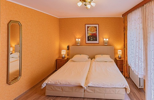 Mersch Hotel | Hostellerie Val Fleuri