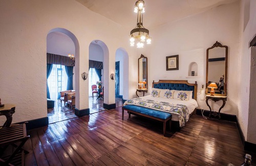 San Juan de Iluman Hotel | Hosteria Hacienda Pinsaqui