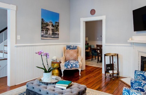 Beach Institute House | Hostess Nest - Historic Savannah