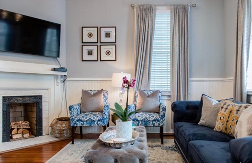 Beach Institute House | Hostess Nest - Historic Savannah