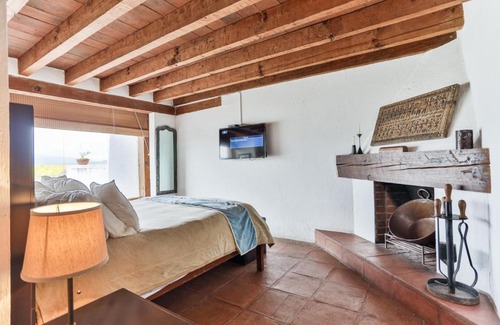 Centro House | Hostpal Casa Palomares con vista al lago
