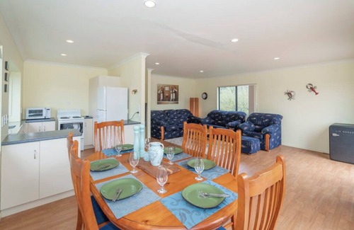 Cooks Beach House | Hosts on the Coast Laze away on Cooks