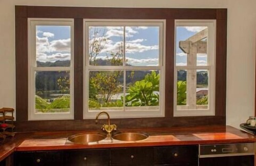 Tairua House | Hosts on the Coast Tairua Treehouse