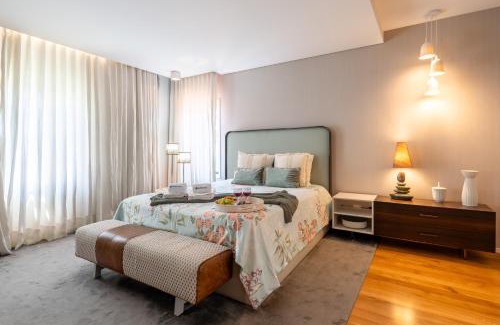 Paredes Apartment | HostWise - Modern Villa & Shared Pool in Paredes
