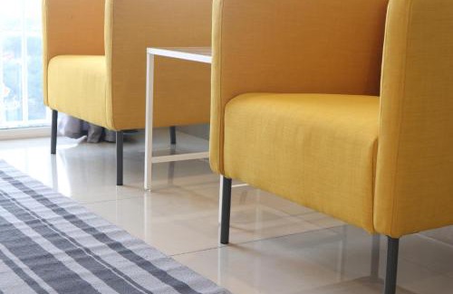 Seksyen 13 Apartment | HOT! Niki Menara U2 - City Centre - Aeon Mall - WiFi Netflix - MSU