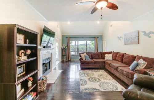 Jones Mills House | Hot Springs Riverfront Rental with Game Room and Deck!