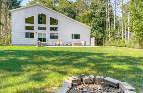 Whitehall House | Hot Tub and Game Room Spacious Whitehall Home!