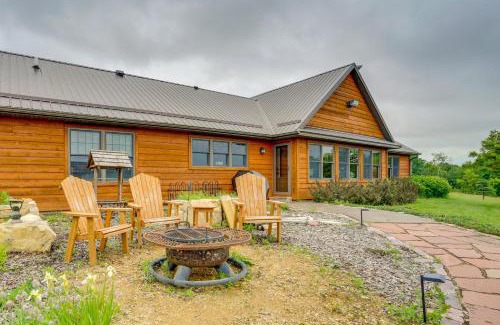 Pierce County House | Hot Tub and On-Site Trails Spacious Stockholm Cabin