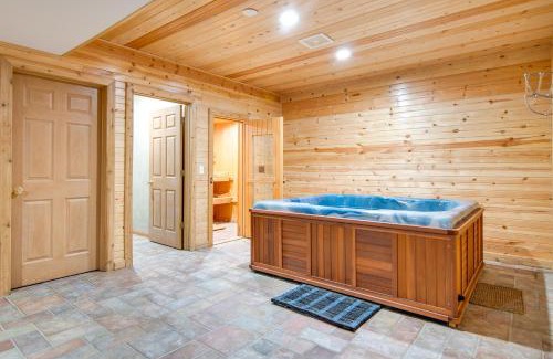 Hoffman Estates Villa | Hot Tub and Sauna Hoffman Estates Villa in Elgin!
