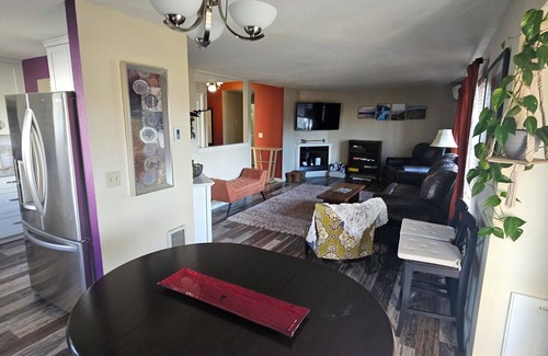 Mountain View House | hot tub, dog friendly, 3-bedroom home with all the essentials for the family.