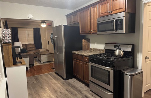 Saint Marys Saint Joseph County Cottage | Hot Tub! Fire Pit! Gas Fire Table! Coffee Bar!