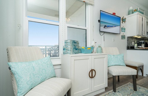 Seacrest Beach Condo | Hot tub is on, Double size Balcony, Free Bikes,30 A between Aly’s & Rosemary