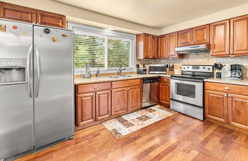 Gresham House | Hot Tub|Pool Table|Fire Pit| SpringWater Retreat