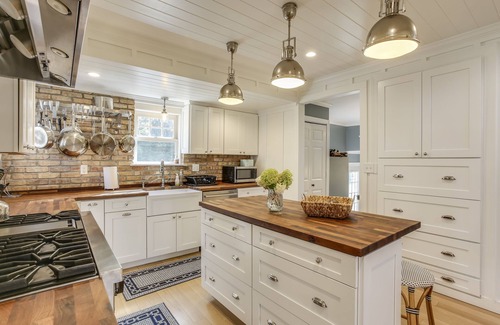 Kenosha House | Hot tub relaxing retreat. Large group gatherings! Business travel.