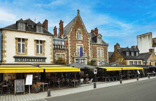Paimpol Hotel | Hotel ∙ 10 guests