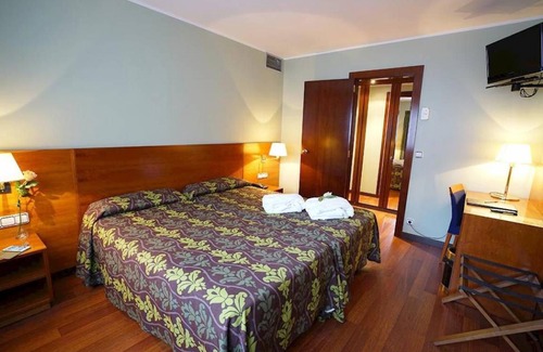 Andorra la Vella Hotel | Hotel ∙ 2 guests