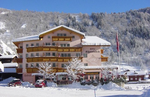 Reckingen Hotel | Hotel ∙ 2 guests