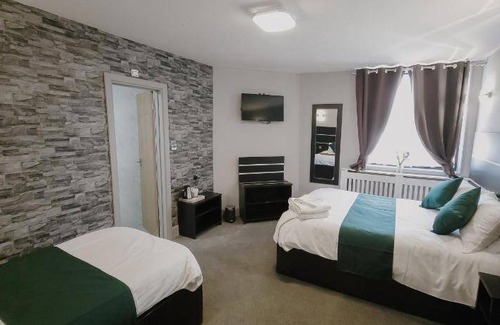 Ebbw Vale Hotel | Hotel ∙ 4 guests