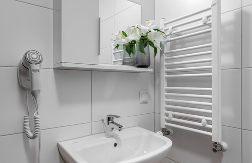 Bielany Wroclawskie Hotel | Hotel A4 Wrocław