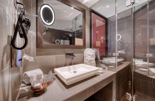Douala Hotel | Hotel Akwa Palace