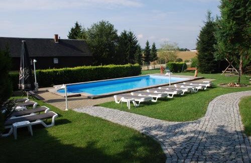 Markneukirchen Hotel | Hotel Alpenhof