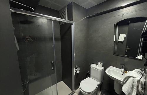 Izmit Hotel | Hotel Altinnal