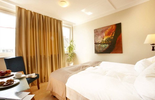 Kiel Hotel | Hotel am Kieler Schloss Kiel by Première Classe