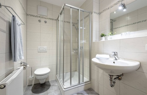 Hausen b. Wurzburg Hotel | Hotel Am Wiesenweg