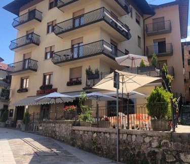 Serina Hotel | Hotel Americana