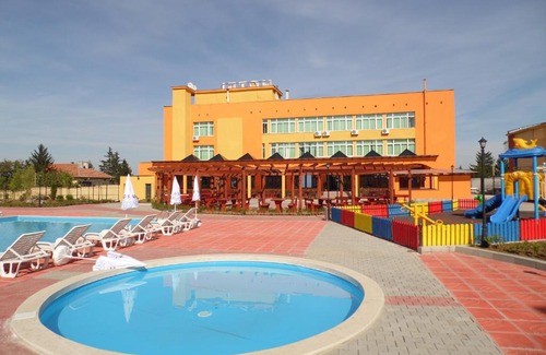 Lukovit Hotel | Hotel Amigos