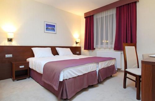 Letnica Hotel | Hotel Arena Expo