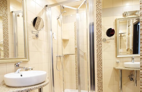 Nowy Tomysl Hotel | Hotel Atrium