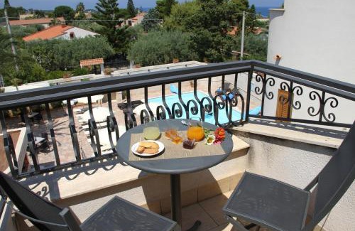 Mazzaforno Hotel | Hotel Baia Del Capitano