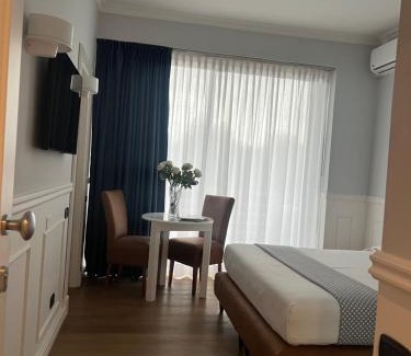 Giugliano in Campania House | Hotel Barbarella Swimming