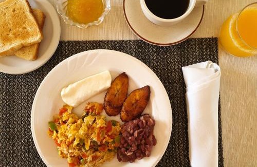 Antiguo Cuscatlan Hotel | Hotel Berlin
