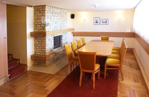 Tyniec Maly Hotel | Hotel Bielany
