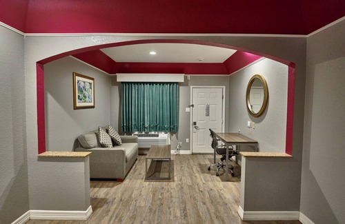 Clear Lake Shores Hotel | Hotel Bliss Kemah