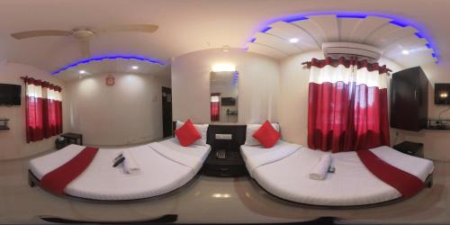 Girgaon Hotel | Hotel Briteway