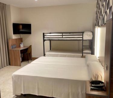 Duenas Hotel | Hotel Camino Real