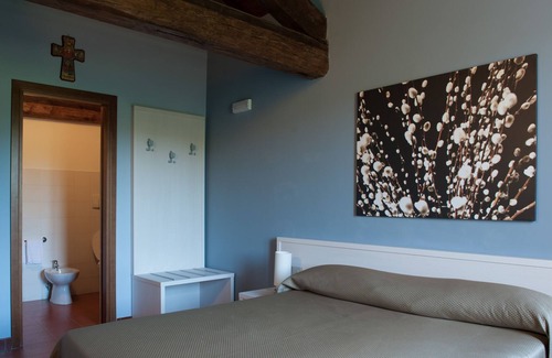 Capranica House | HOTEL CAPRANICA - FRANCIGENA - VIA ROMEA GERMANICA - TUSCIA ETRURIA AND NATURE