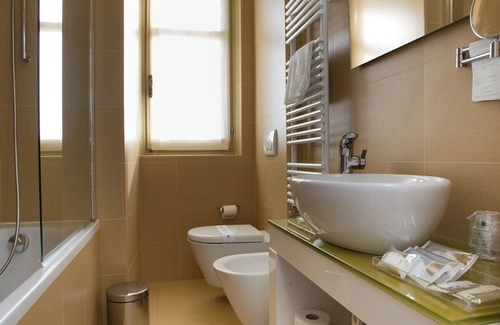Villa-borgo Hotel | Hotel Castello di Santa Vittoria