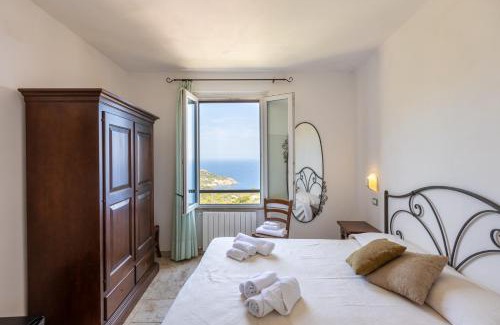 Isola del Giglio Hotel | Hotel Castello Monticello