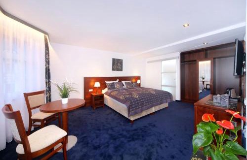 Spindleruv Mlyn Hotel | Hotel Central 1920