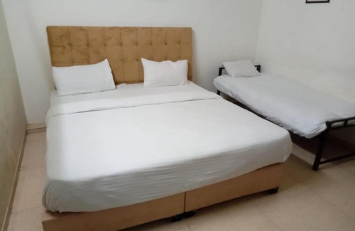 Surat House | HOTEL COMFORT