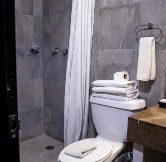Malecon Hotel | Hotel Costa Verde