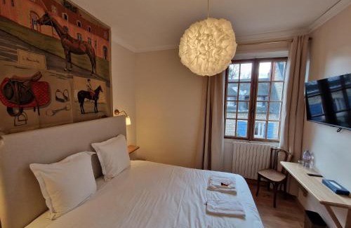 Longpont Hotel | HOTEL DE L'ABBAYE DE LONGPONT